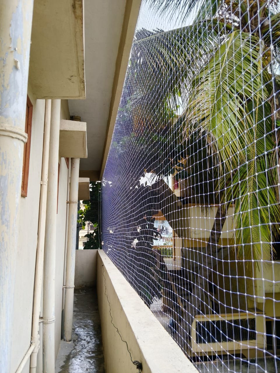 Invisible grill installation